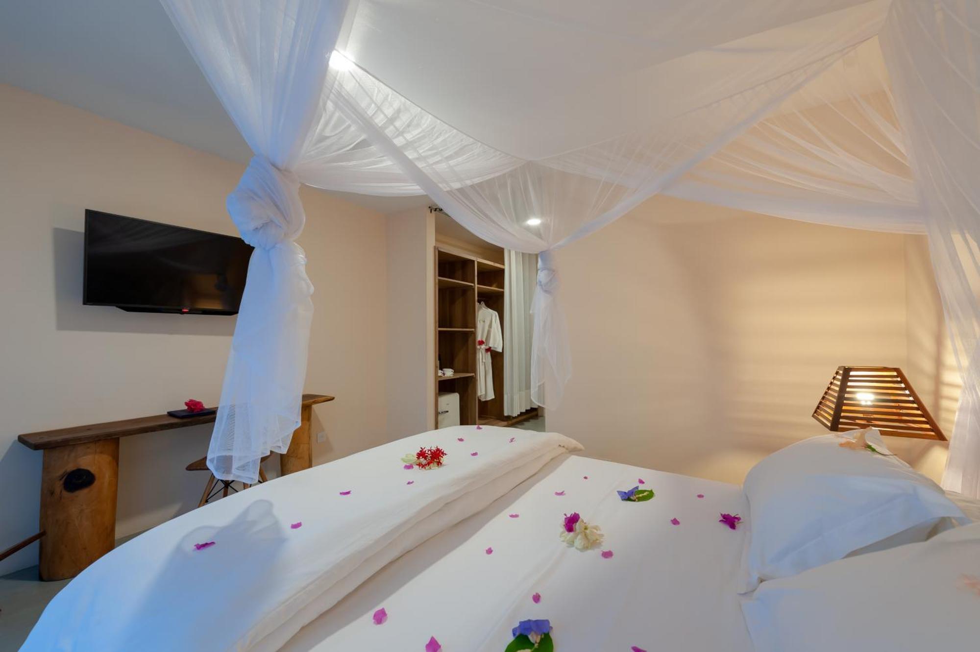 Nosy Be Hotel & Spa Ambondrona  Bagian luar foto