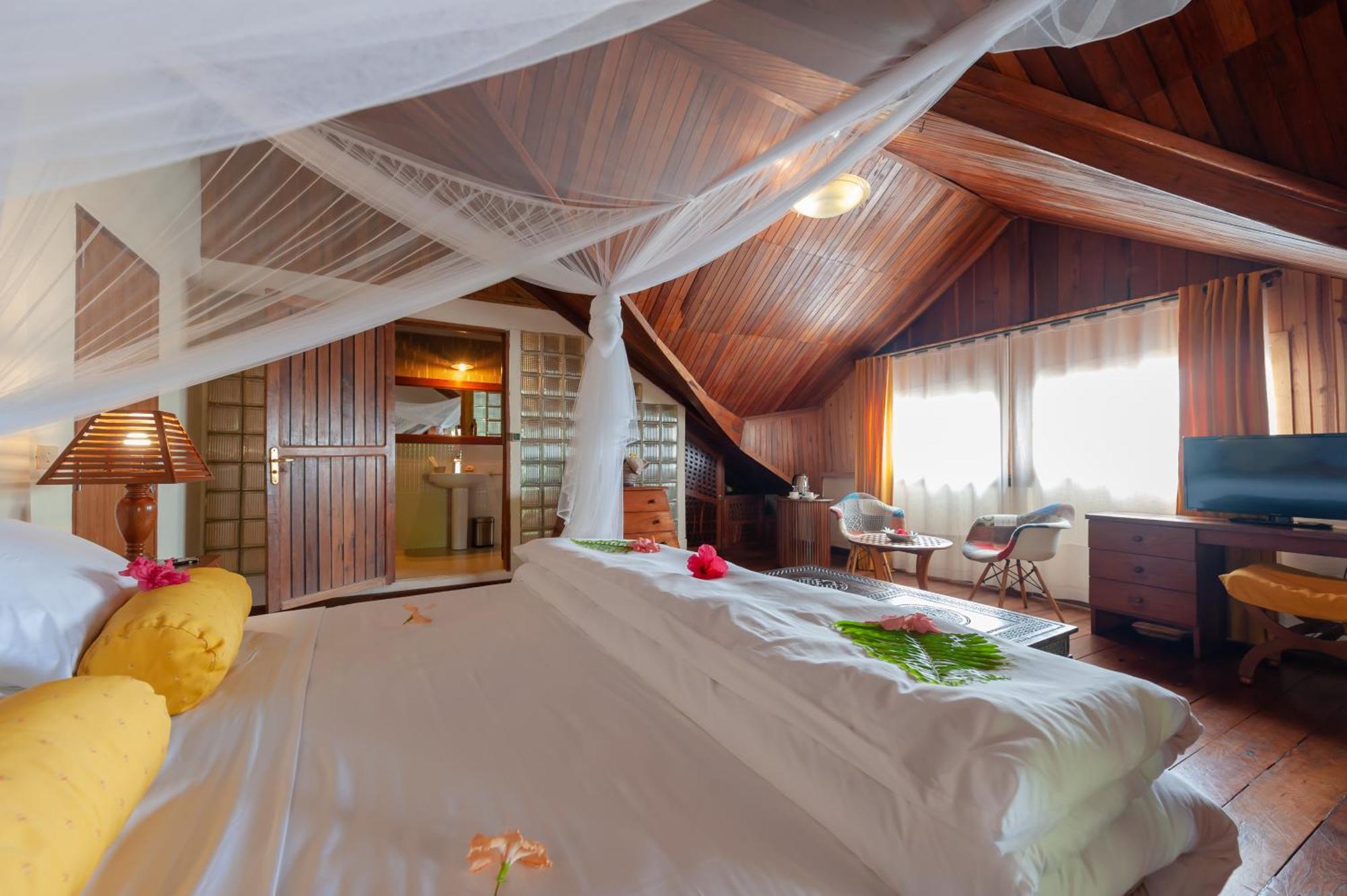 Nosy Be Hotel & Spa Ambondrona  Bagian luar foto