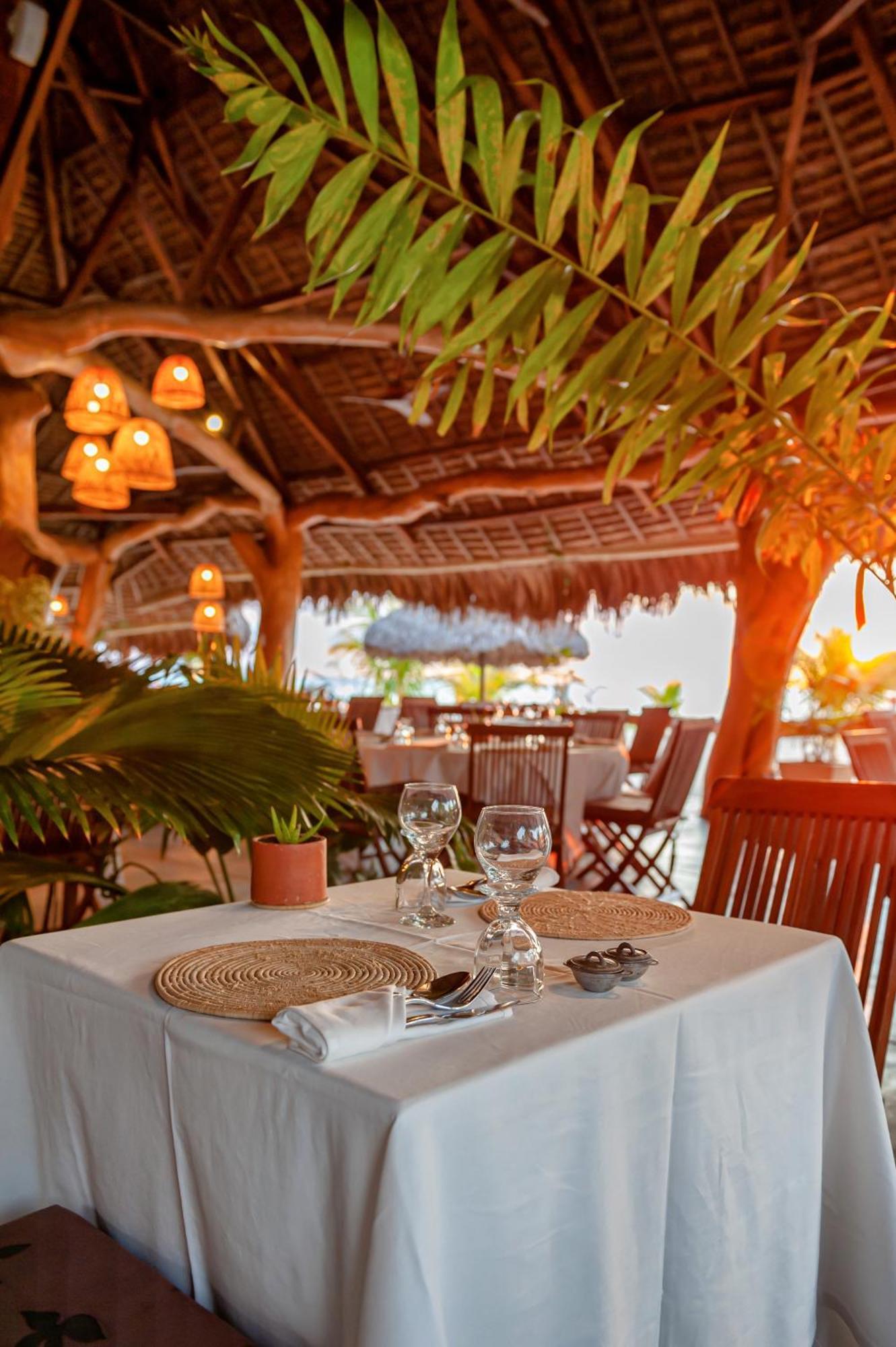 Nosy Be Hotel & Spa Ambondrona  Bagian luar foto