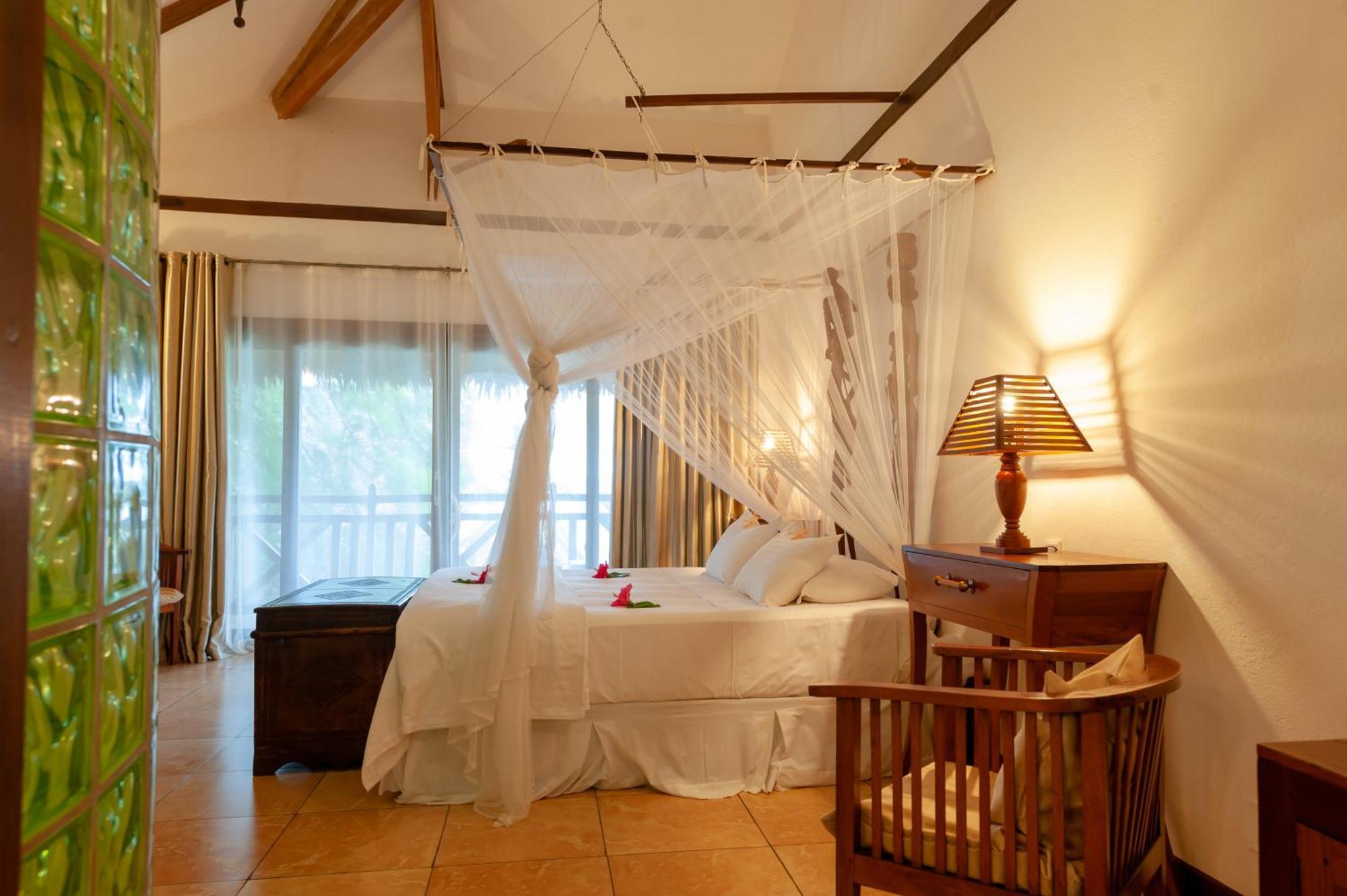 Nosy Be Hotel & Spa Ambondrona  Bagian luar foto
